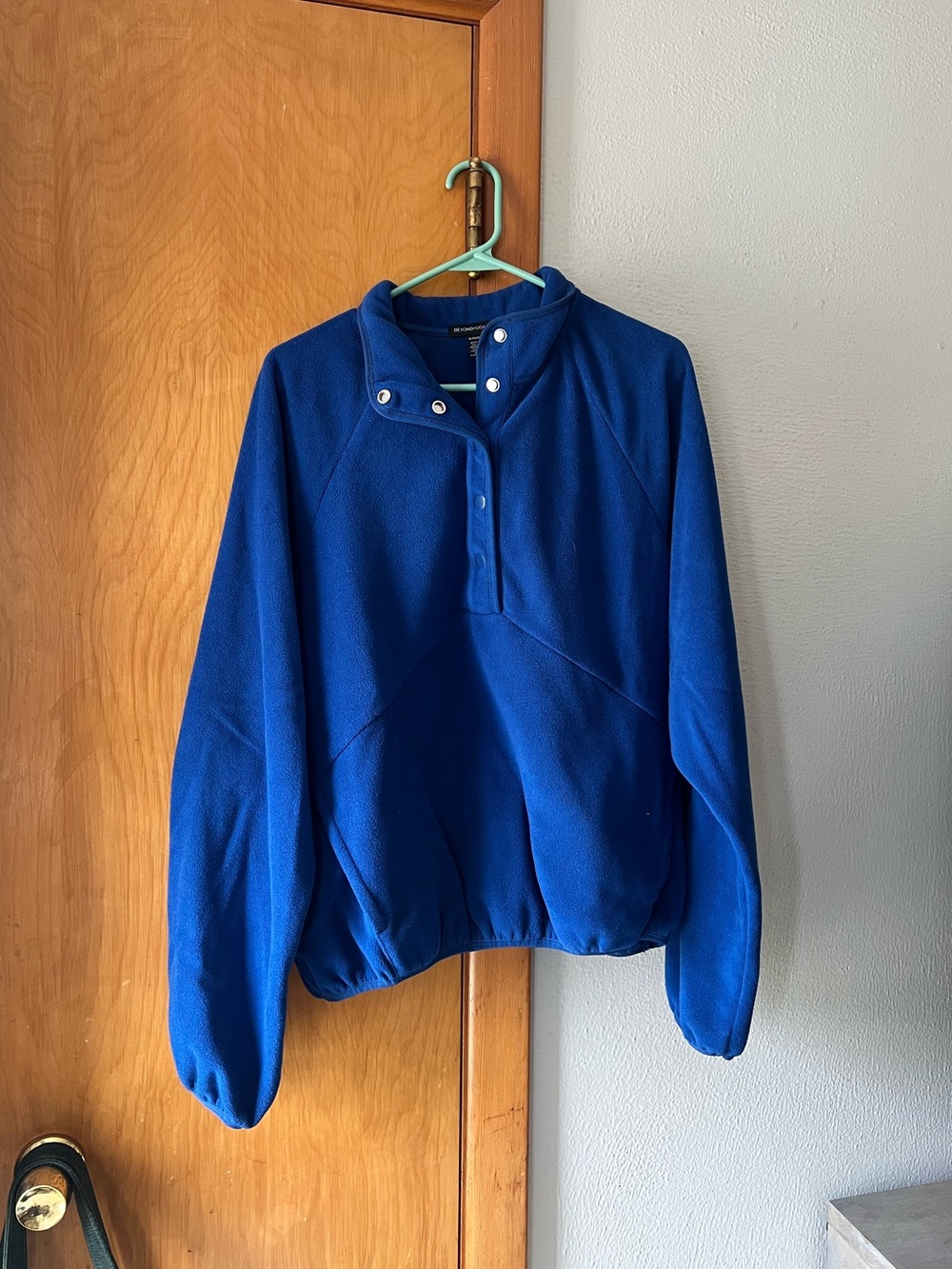 Beyond Yoga Blue Fleece Pullover